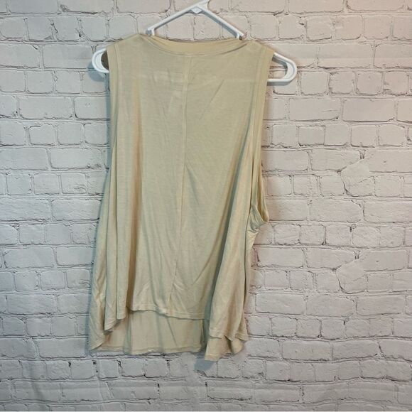 Maurices Cream Tank Top size 1X new with tags - Picture 4 of 8